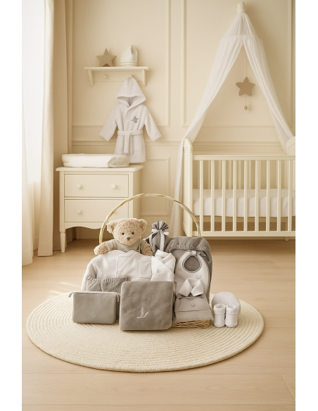 Dreamy Classic Baby Hamper | Luxury Newborn Gift Set – Bebedeparis.com
