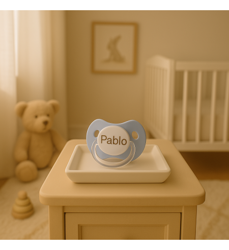 Personalized Pacifier with Pacifier Clip | Unique Newborn Gift – Bebedeparis.com