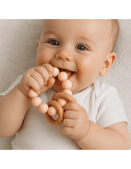 Gift Box with Bodysuit, Pacifier, Teether and Clip – Stylish Baby Gift Set