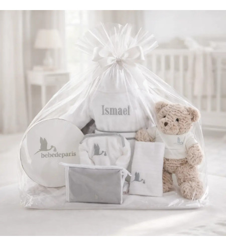 Personalized Baby Hamper with Embroidered Bathrobe | Luxury Gift – Bebedeparis.com