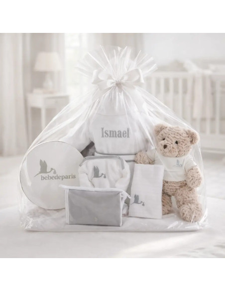 Personalized Baby Hamper with Embroidered Bathrobe | Luxury Gift – Bebedeparis.com